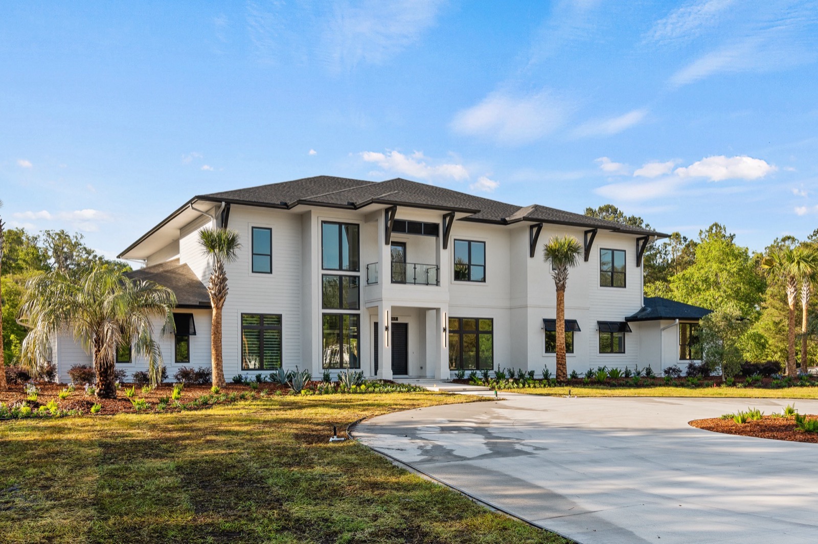 Heathrow Estate — custom Hunter Douglas motorized shades